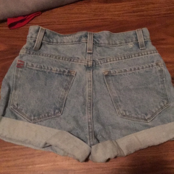 urban outfitters mom shorts - Picture 2 of 5